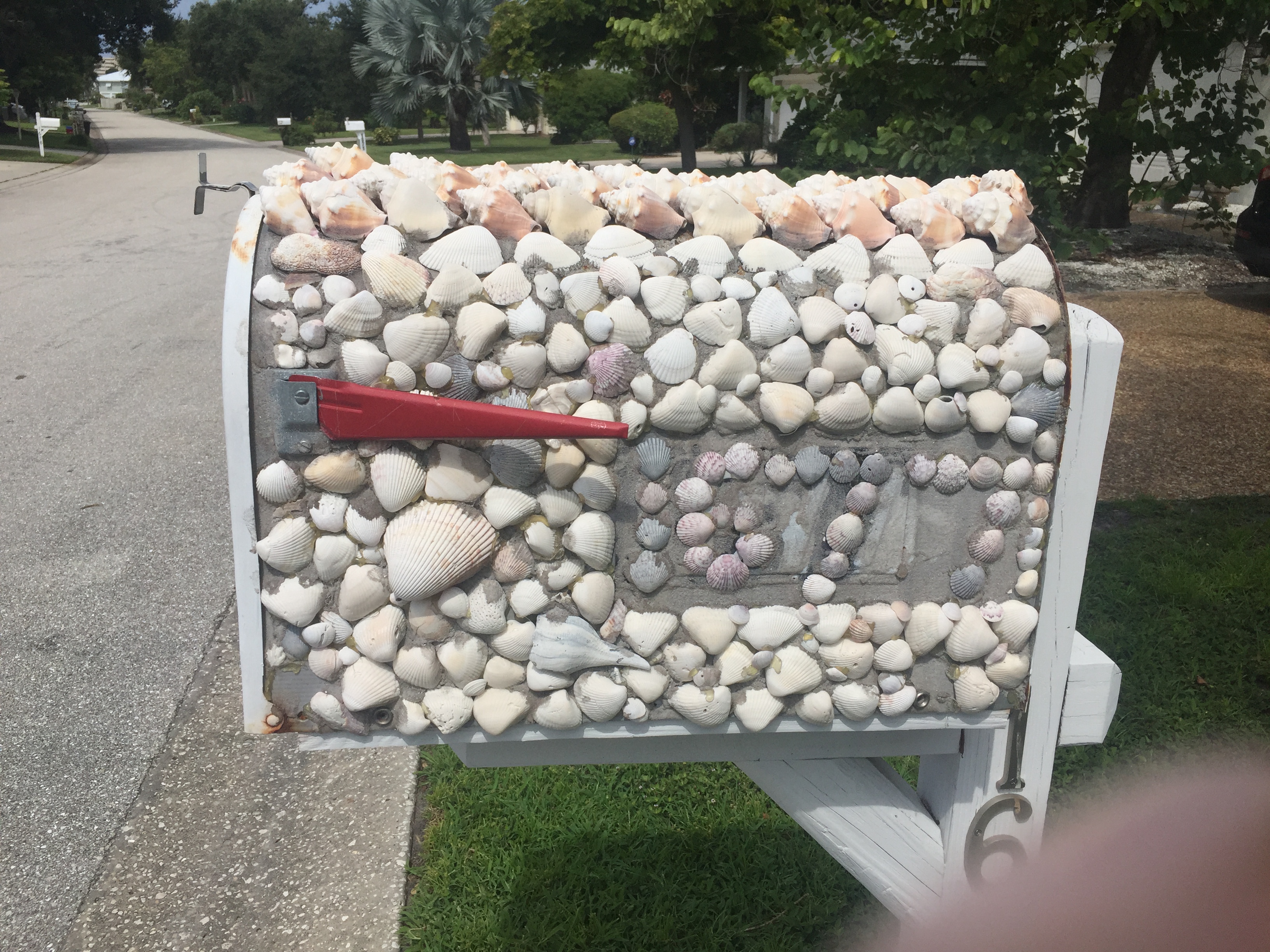 Shell Mailbox