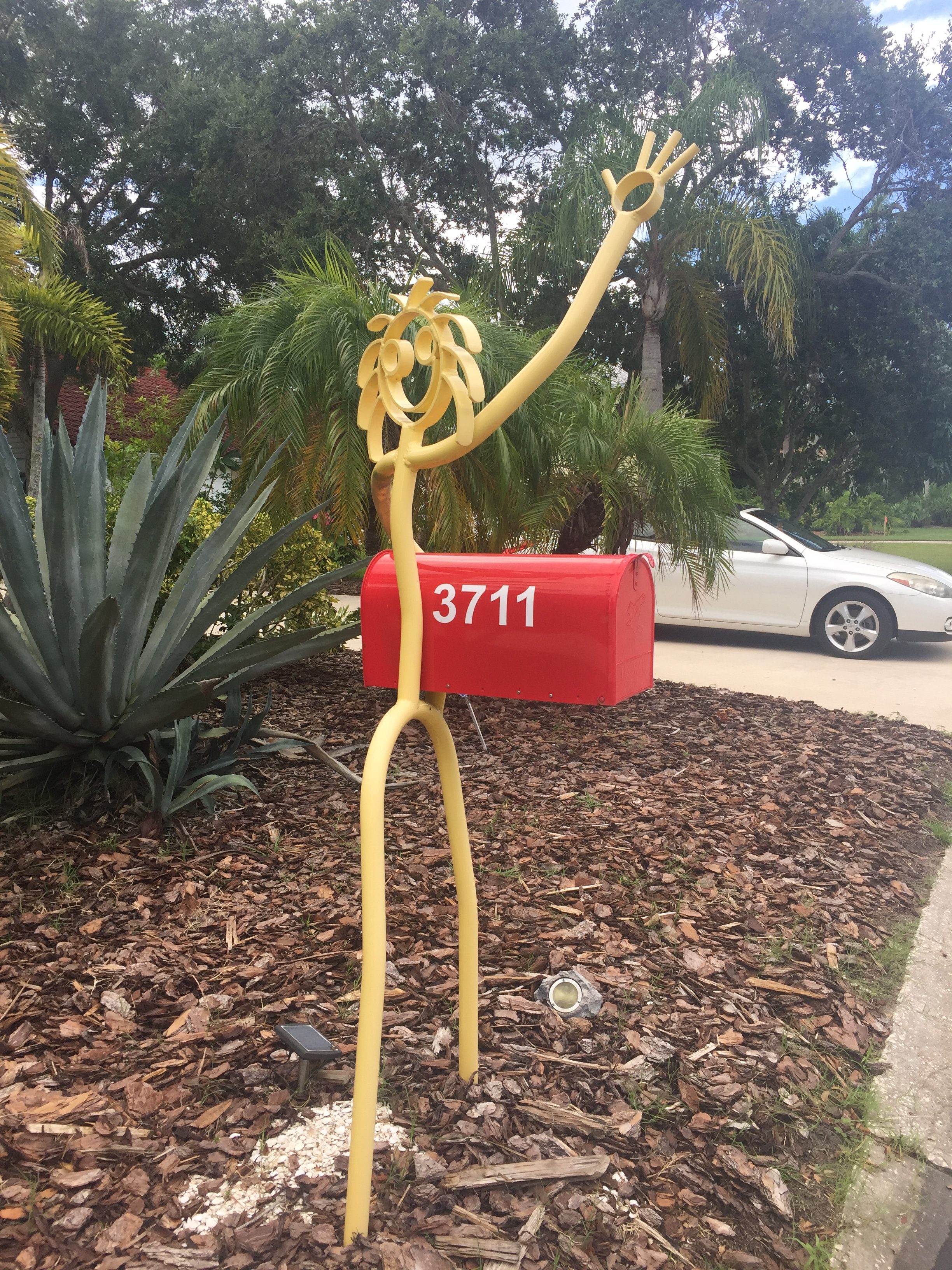 Tube Dude Mailbox